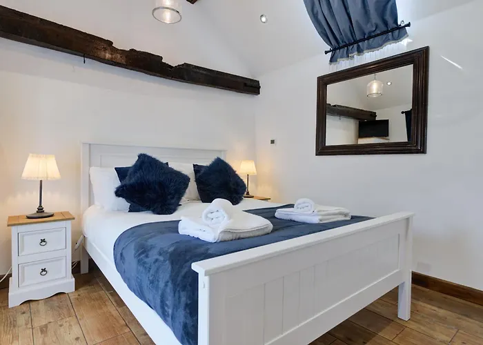 Work & Relax - Free Parking - 5 Mins To Stamford