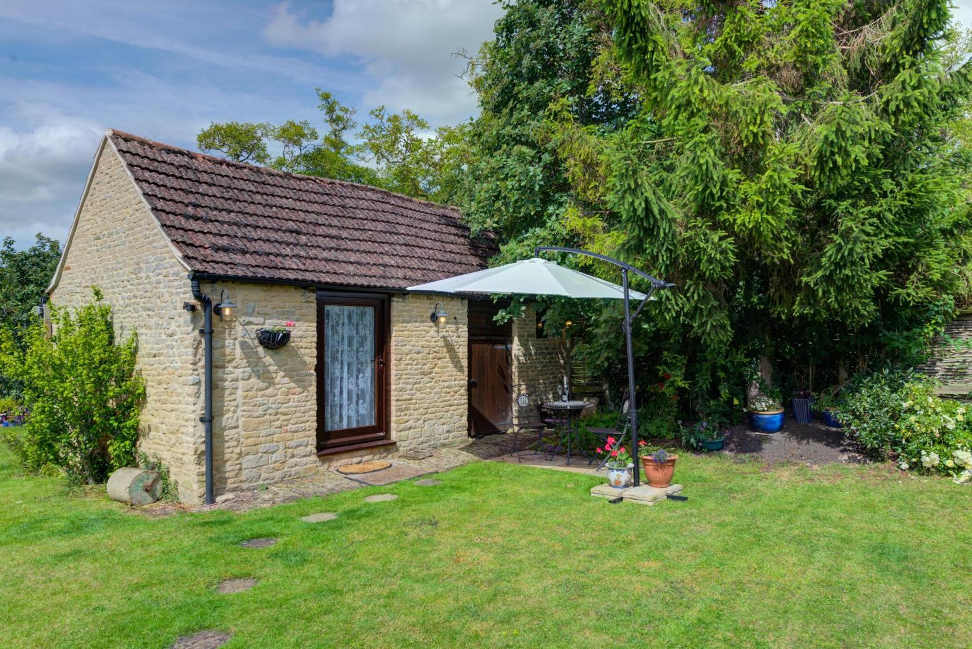 Work & Relax - Free Parking - 5 Mins To Stamford *